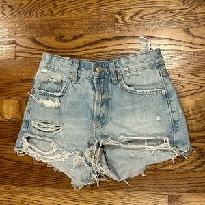 adorable Zara jeans size 0 barley worn!